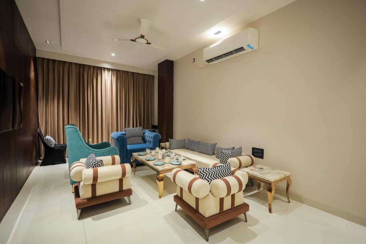 Hotel Midas Inn Mathura Exterior photo