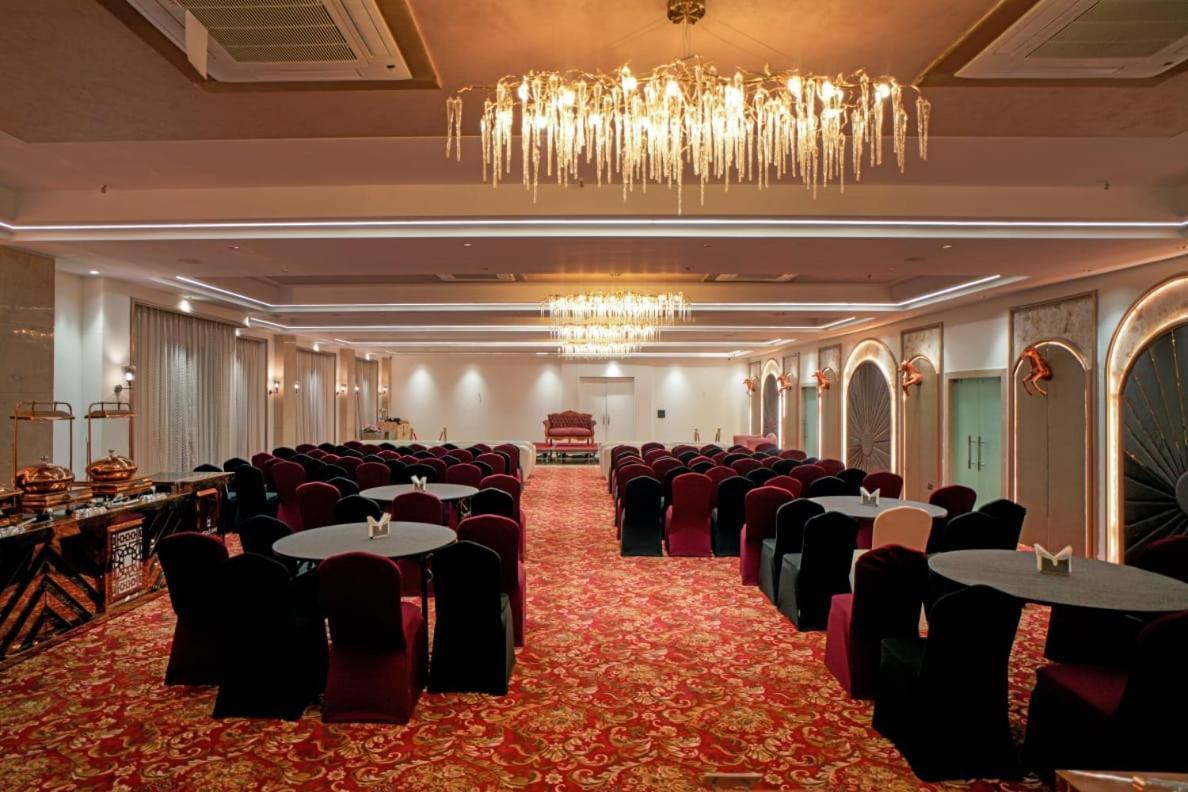 Hotel Midas Inn Mathura Exterior photo