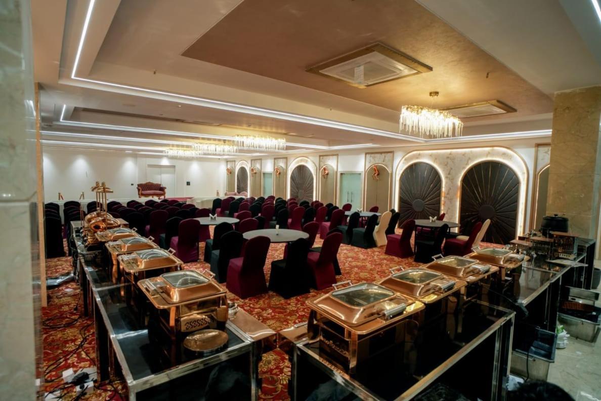 Hotel Midas Inn Mathura Exterior photo